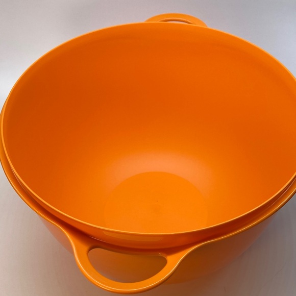 TUPPERWARE Jumbo THATSA Bowl 14 L / 59 CUPS Orange & Black Lid - Picture 4 of 13